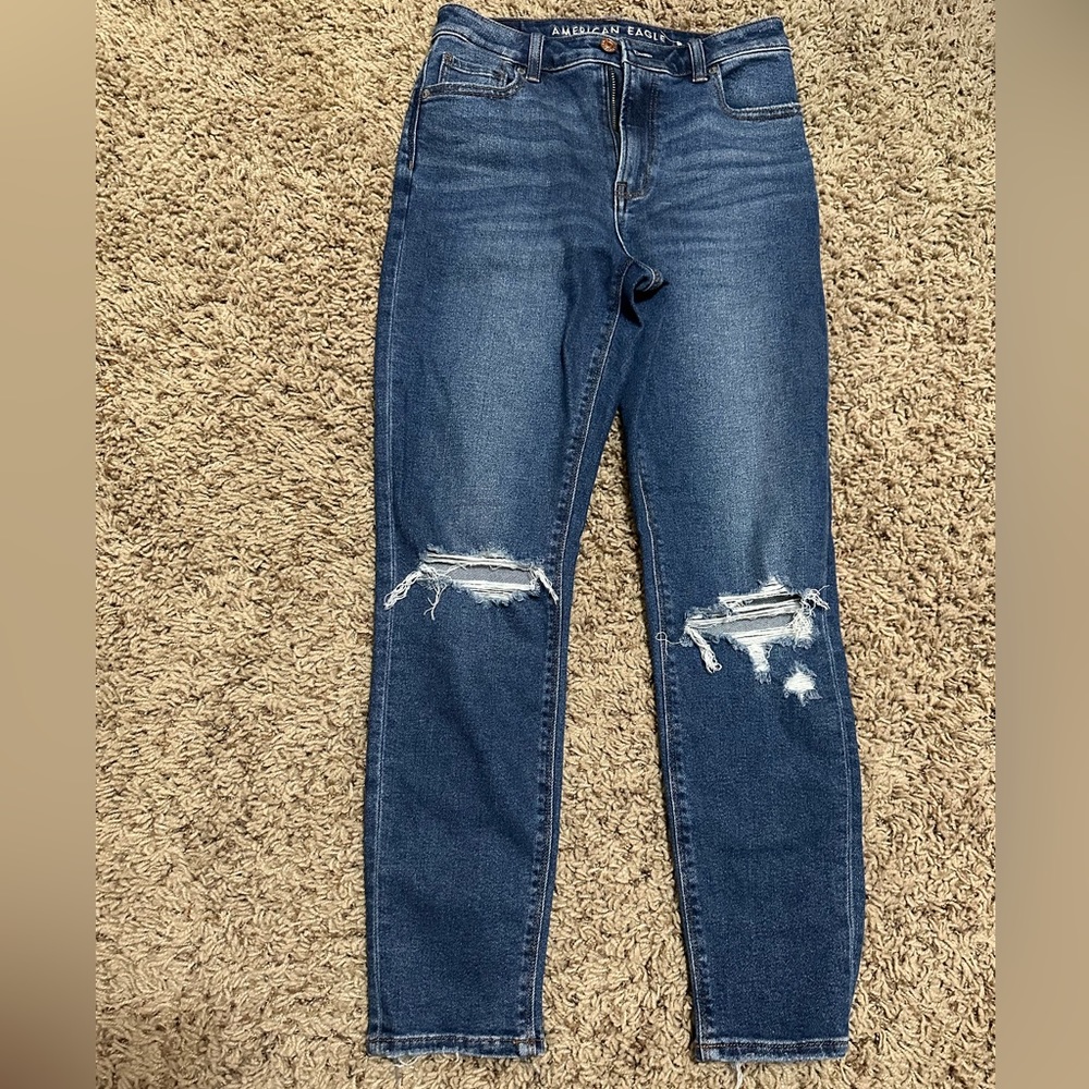 American Eagle mom jeans